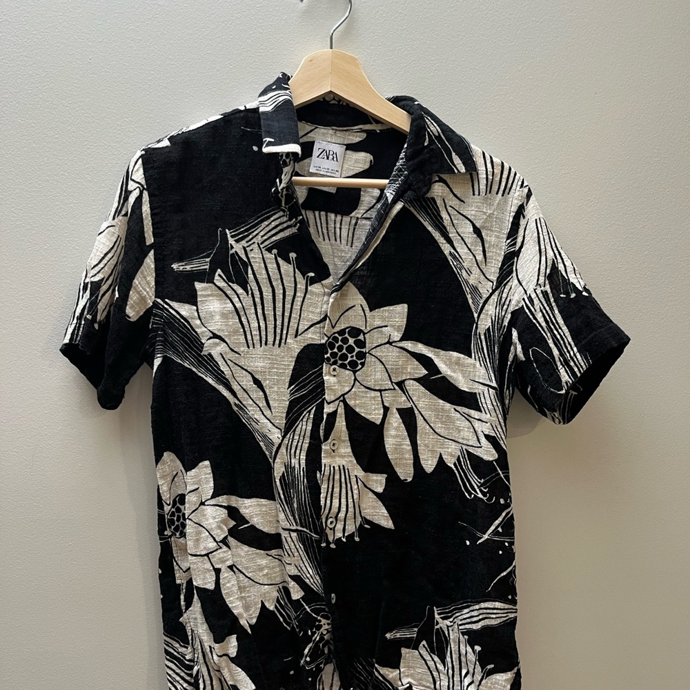 Zara Black and White Casual Button Down Shirt